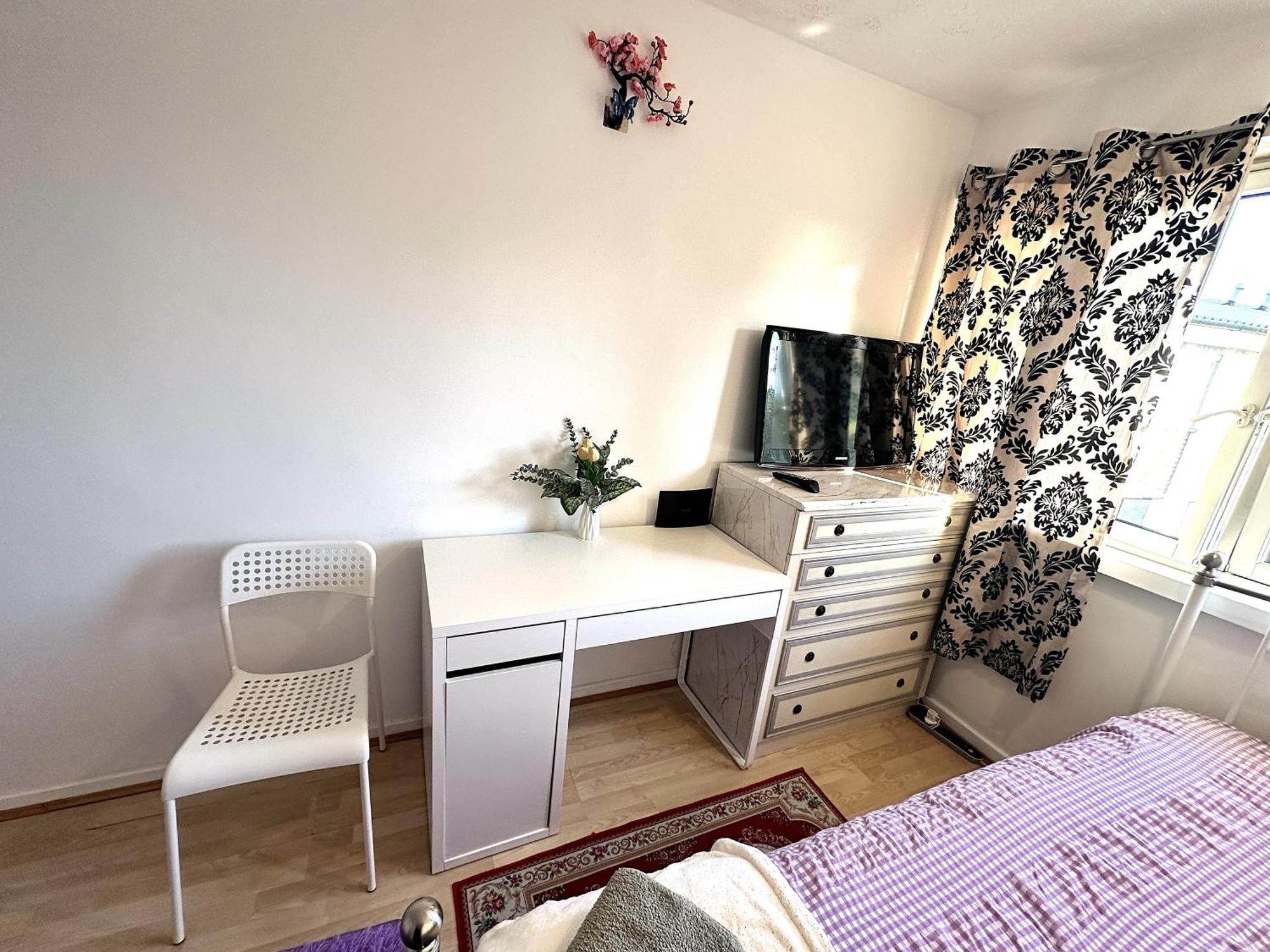 Excellent Double Rooms In Cheap Rate Around Central London Londres Exterior foto